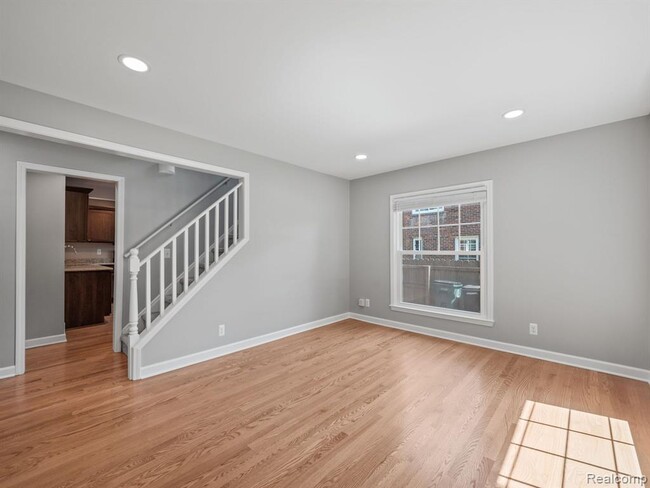 Photo - 1679 Villa Rd