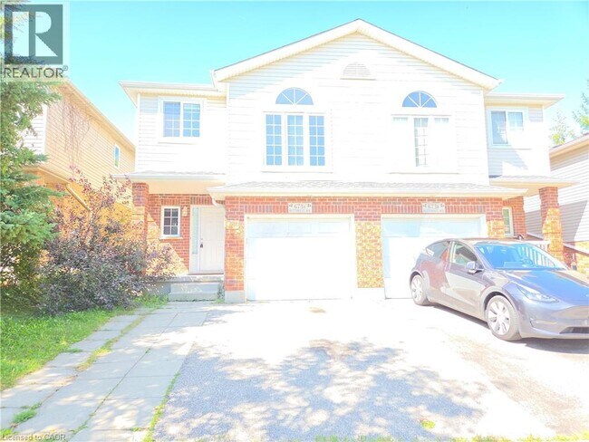 Photo - 673 Butternut Ave