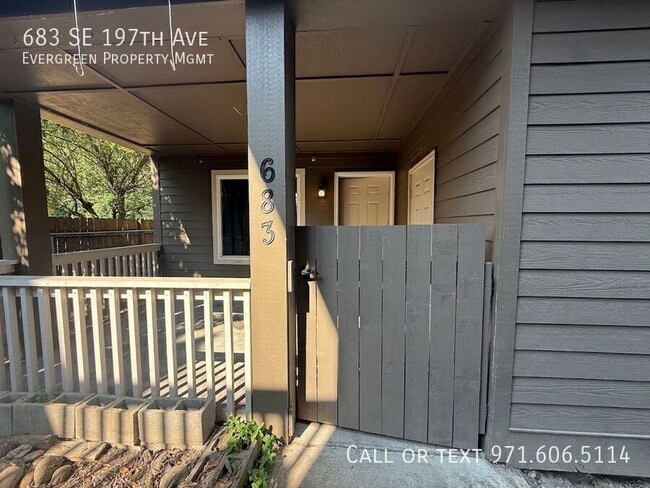 Photo - 683 SE 197th Ave