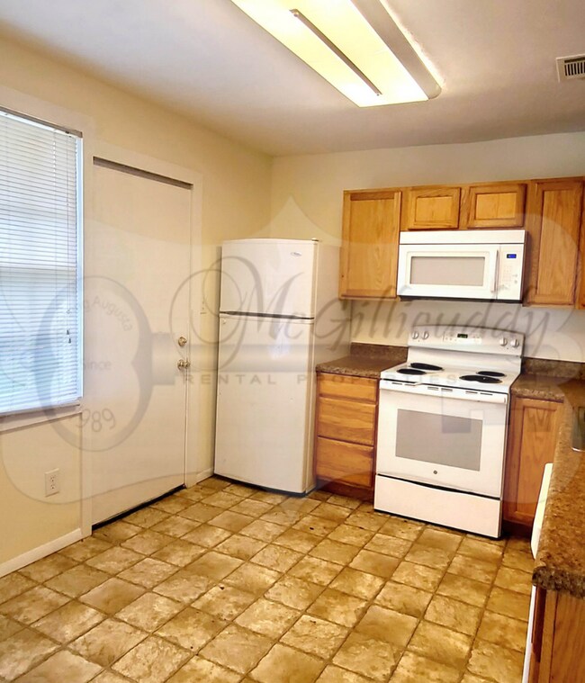 Photo - 1207 Holden Dr