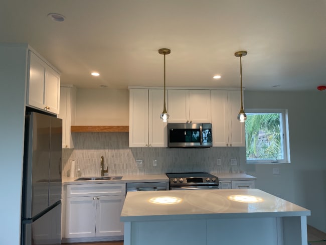 Photo - 1032 E Fairmount Rd Condo