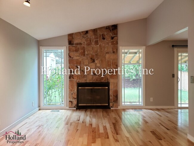 Photo - 20320 SW Clarion St