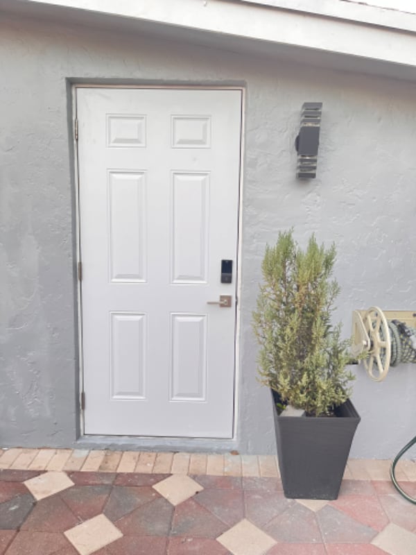 Photo - 6920 Fillmore St