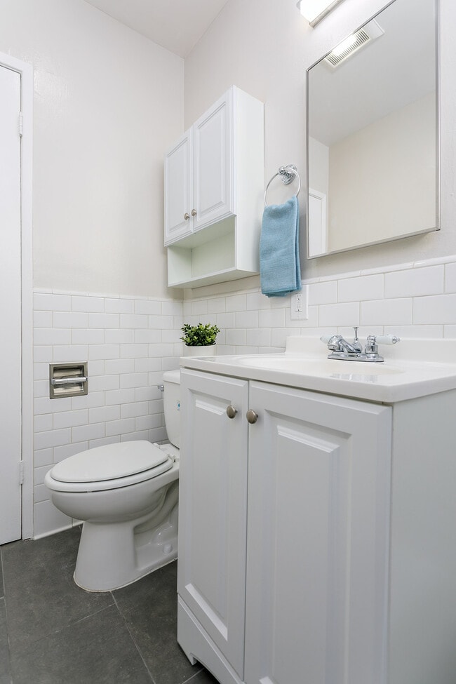 502 Orange # 3 Downstairs