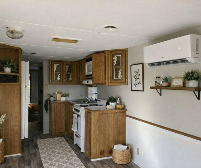 Photo - 17031 US-301