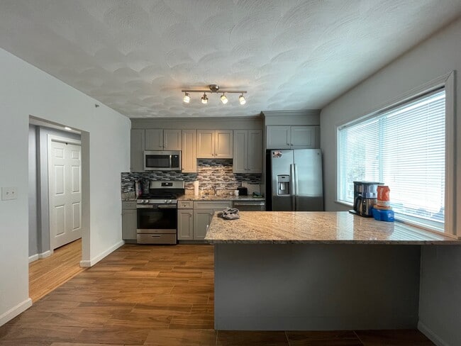 Building Photo - 48 Derby St Unit 1M