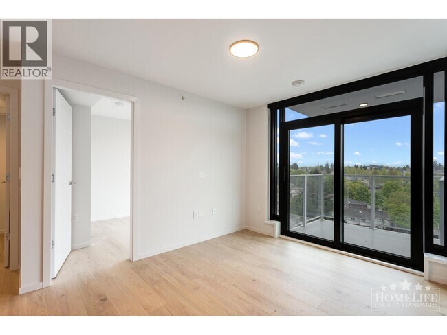 Photo - 2729 Kingsway Unit 708