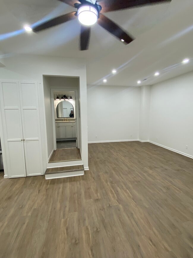 Photo - 203 E Ellsworth St Unit #2