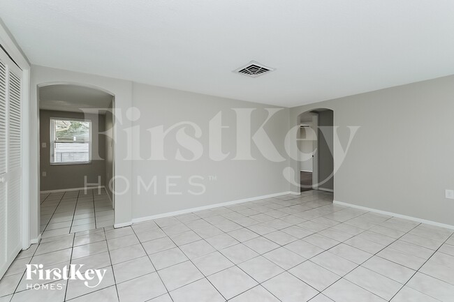 Photo - 7825 Embassy Blvd