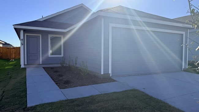 Photo - 419 Shearwater Ave