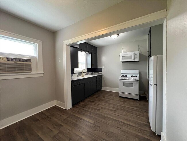 Photo - 2531 Stevens St Unit B
