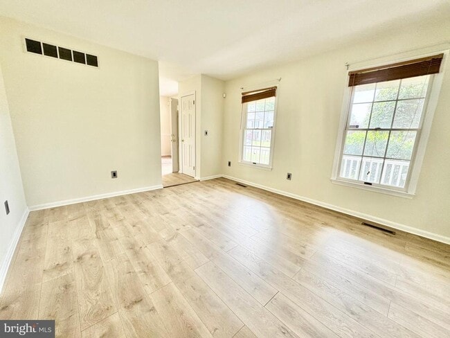 Photo - 501 Falcon Dr