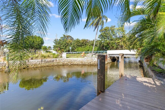 Photo - 1457 SE 7th St