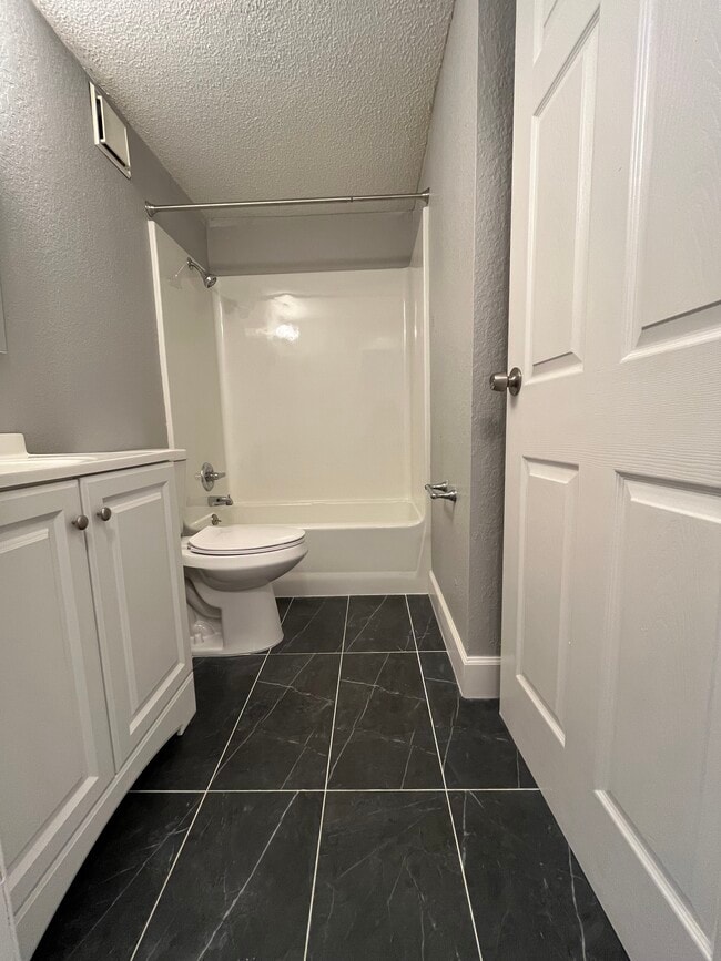 Elmwood Apartments West Palm Beach, FL