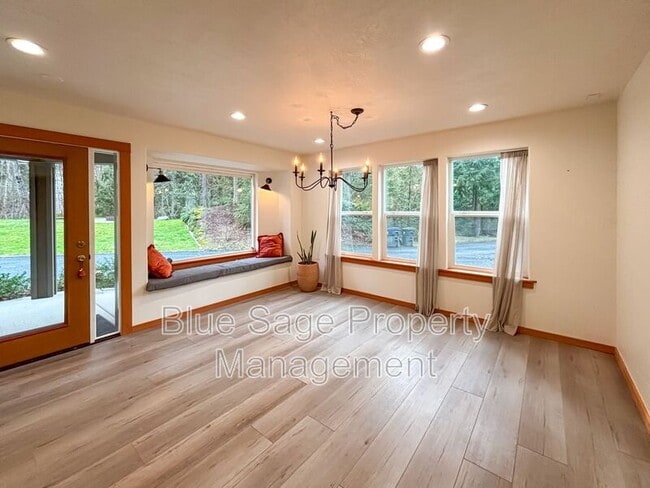 Photo - 241896 US-101