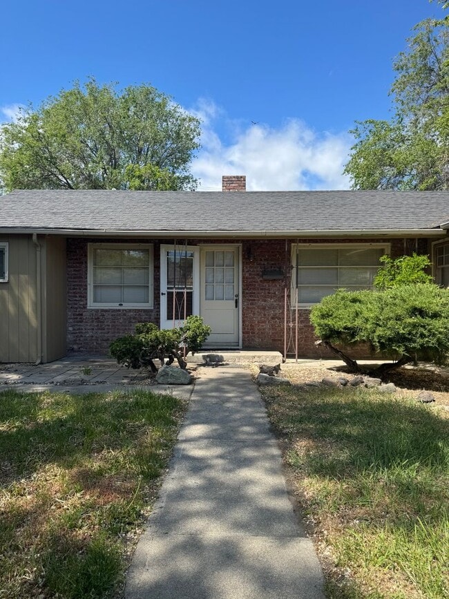 Photo - Cozy 2-Bed with Spacious Living, Parking, Pets OK!