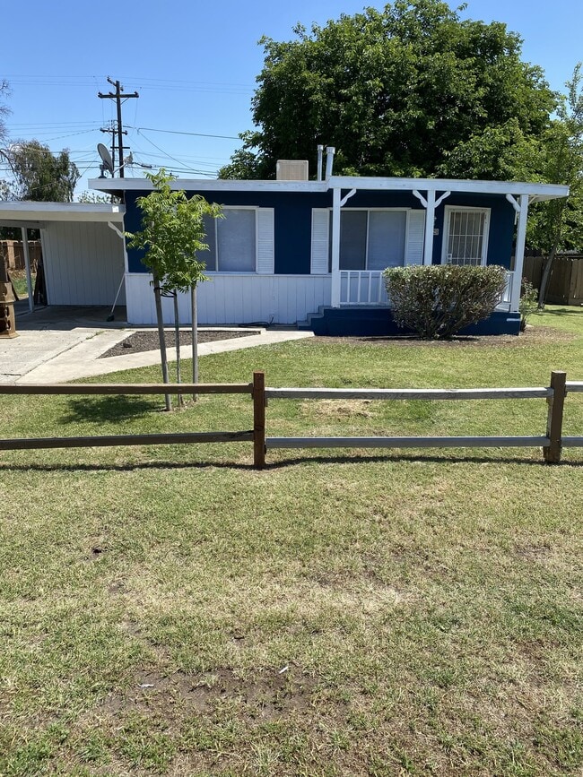 Building Photo - 2120 Meadowbrook Ave