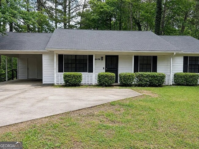 Building Photo - 6454 W Fayetteville Rd
