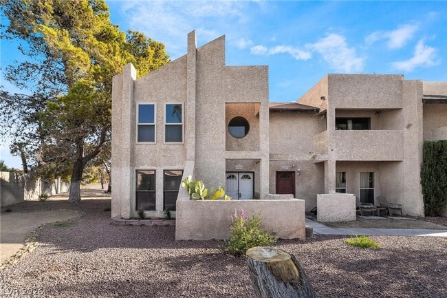 Photo - 3929 S Torrey Pines Dr