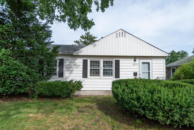 Photo - 6825 Xerxes Ave S