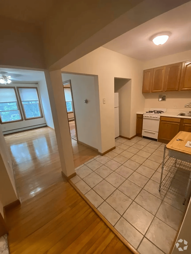 Building Photo - 80 Hampshire St Unit 6A Rental