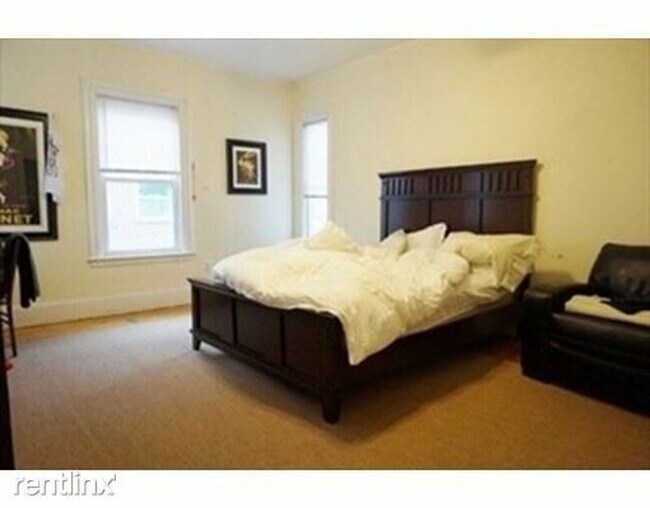 Photo - 7 Bedroom- New Hardwood Floors