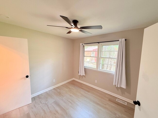 Photo - 1101 Fontana St