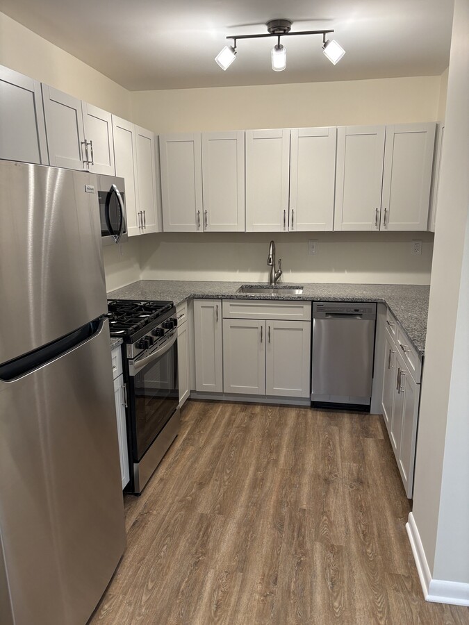 Photo - 805 N Bethlehem Pike Unit B