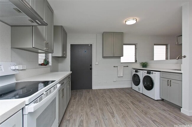 Photo - 152 S School St Unit A