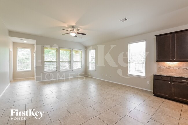4711 Creekside Hvn Trl