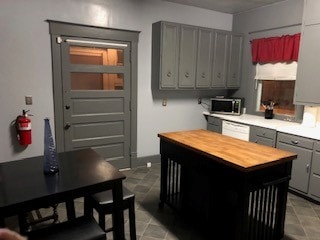 Photo - 419 N Gilbert St