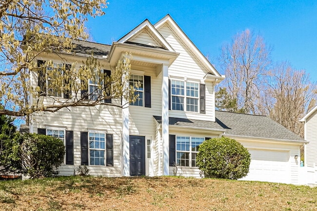 Photo - 248 Patrick Ave SW