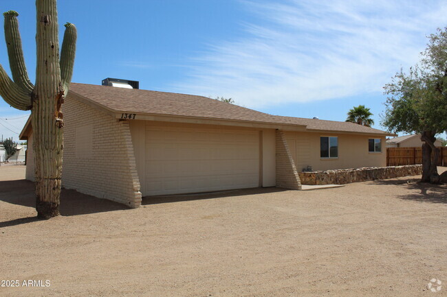 Building Photo - 1347 S Meridian Rd Rental