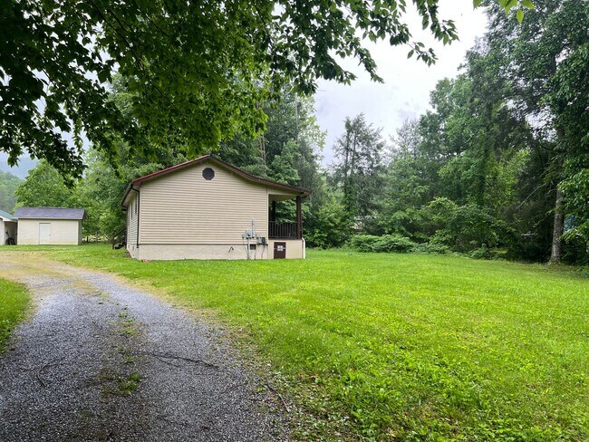 Photo - 1 BED 1 BATH PRIVATE RETREAT!