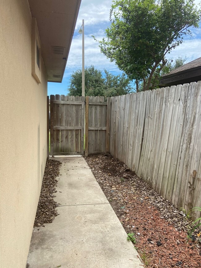 Photo - 3110 E Diamondhead Ave Unit 1