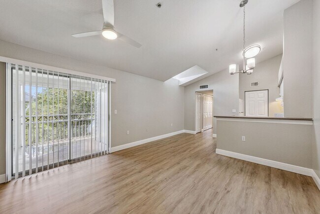 300 S Orange Ave