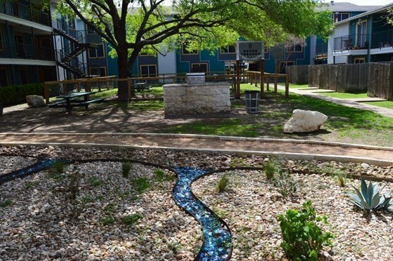 Photo - 2101 W Anderson Ln. Unidad 327
