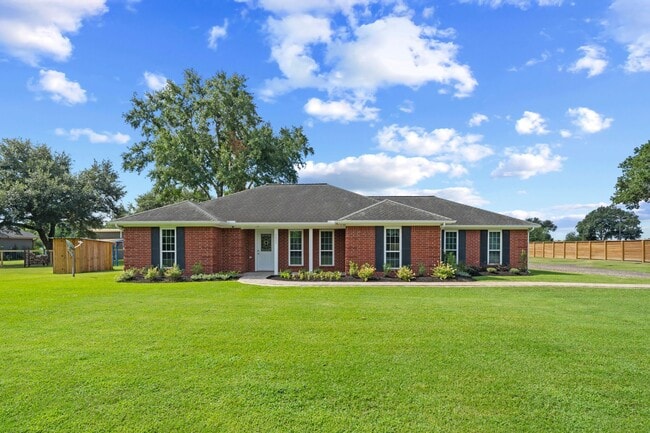 Building Photo - 18823 Cypress Church Rd