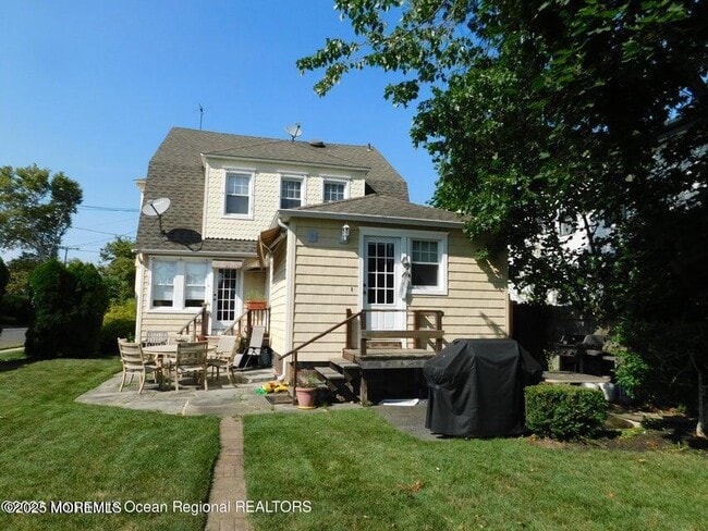 Photo - 319 Jersey Ave