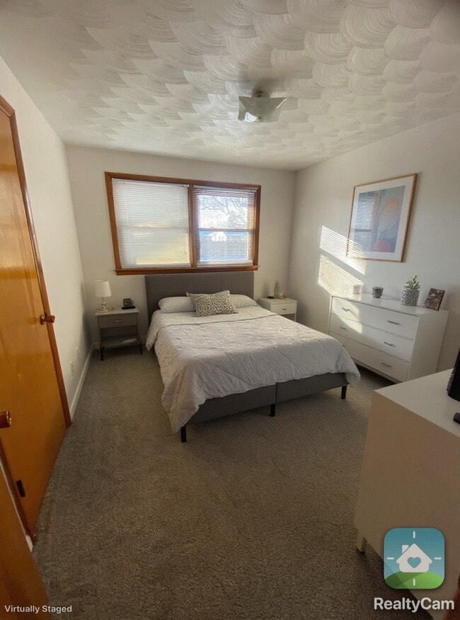 Photo - 809 Greenfield Dr