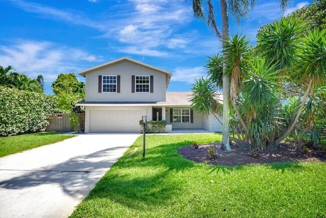 Building Photo - 4610 Pine Tree Dr Rental