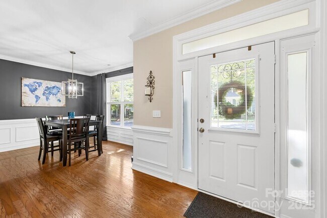 Photo - 18810 Coachmans Trace