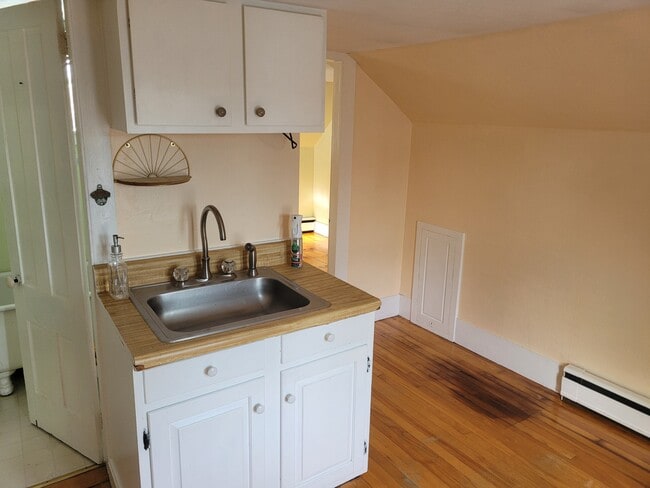 Photo - 273 Washington St