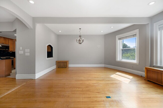 Photo - 1011 Beacon St Unidad 4