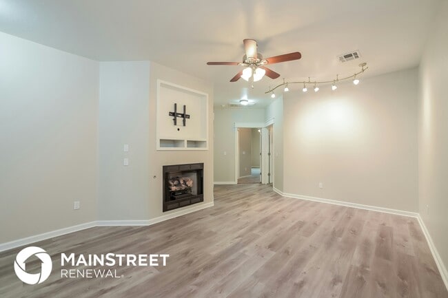 Photo - 6016 Vixen Way