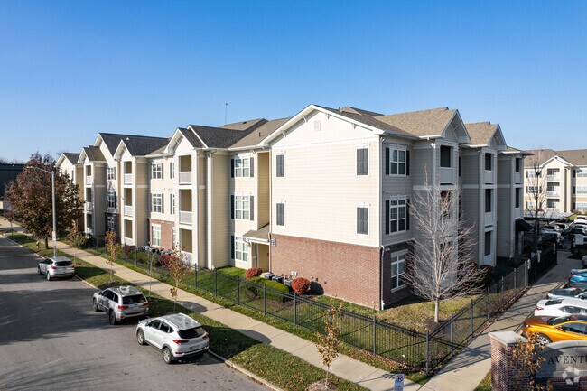 Aventura at Forest Park Exterior