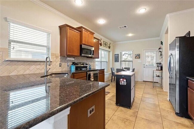 Photo - 156 Golden Eagle