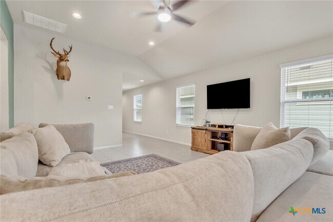 Photo - 460 Delta Crst