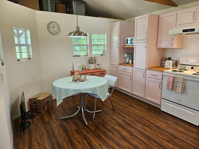 Photo - 6344 S 6th Street Rd