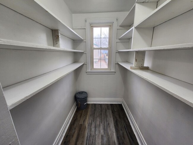 Photo - 440 E Queen St